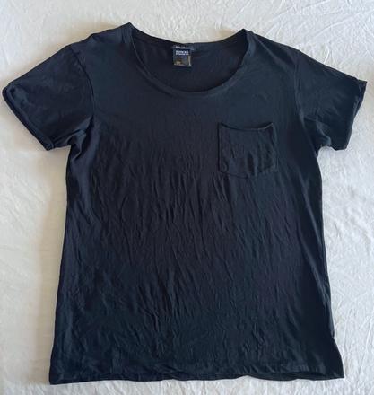 Smog čierne tričko s vreckom vel.m, new yorker,m