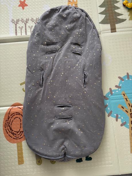 Pinkie fusak do kočíka aj vajíčka, pinkie