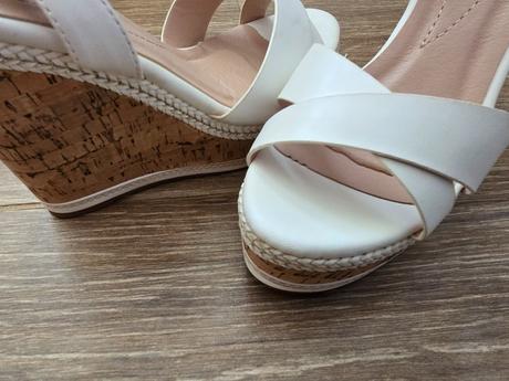 Topánky na platforme č.37, 37