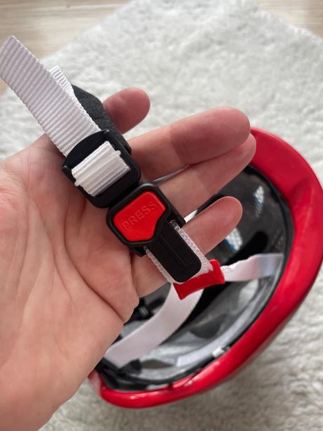 Detska prilba alpina, 