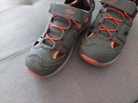 Kroksy č.35, umbro,35