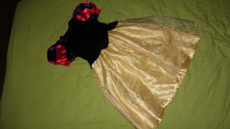 Saty pre snehulienku z disney store,