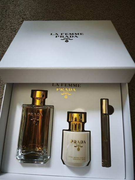 Parfém prada la femme,