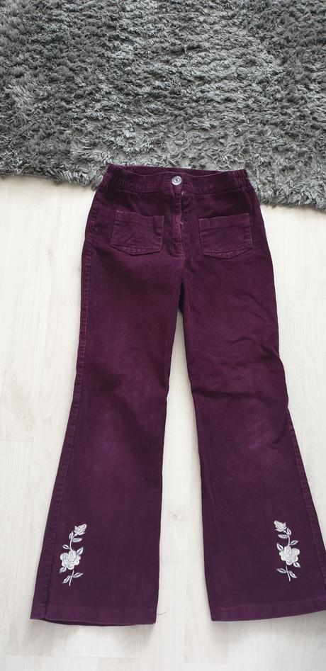 Tenké menčestráky č.140, 140