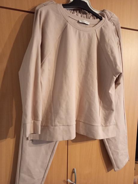 Béžová suprava, m