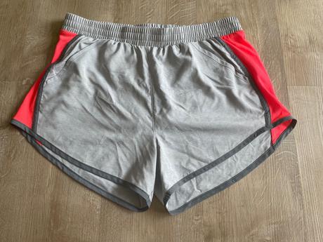 Šortky under armour, veľ. s, under armour,s