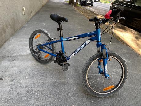 Bicykel specialized 20 (4-8r.), specialized,20