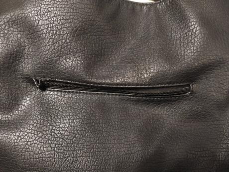 Cierna väčšia kabelka, 