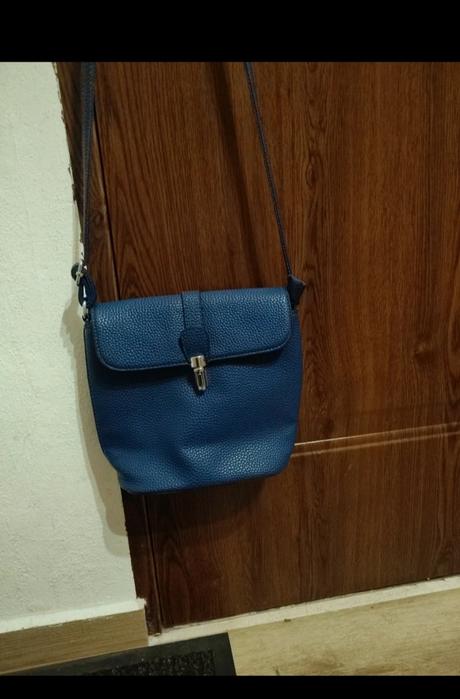 Dámska crossbody kabelka, 