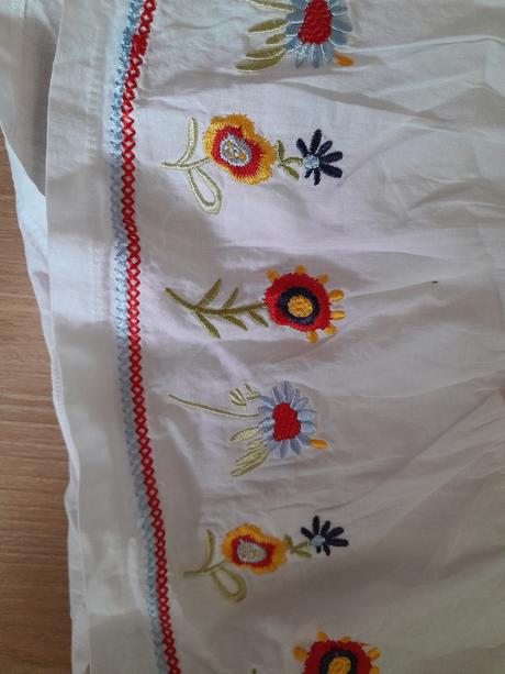 Predá detské šaty, 92