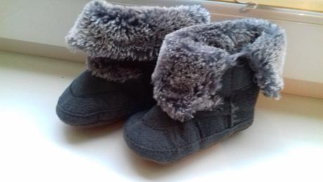 Capacky 6-12 mes., f&f,<17