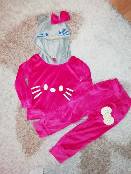 Velurova supravka hello kitty, 98