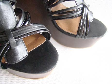 Nenosene les petit bombes  klinové sandále, 39