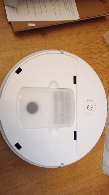 Robotický vysávač,