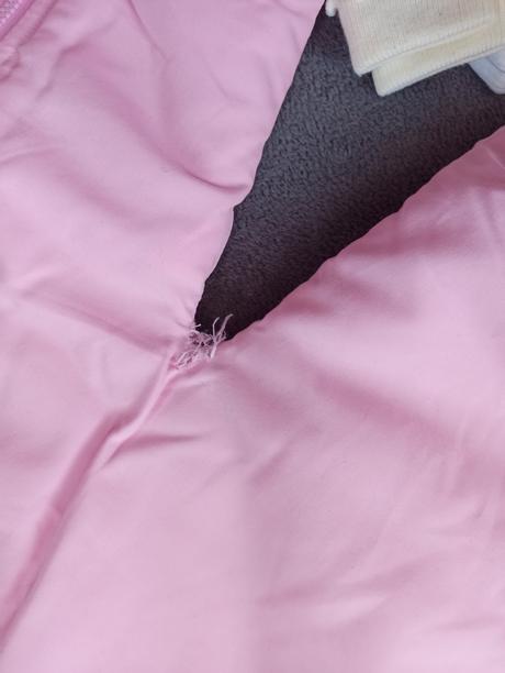 Kombinéza s doplnkami, 68