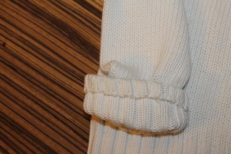 Vzorovaný dámsky sveter v. m, l