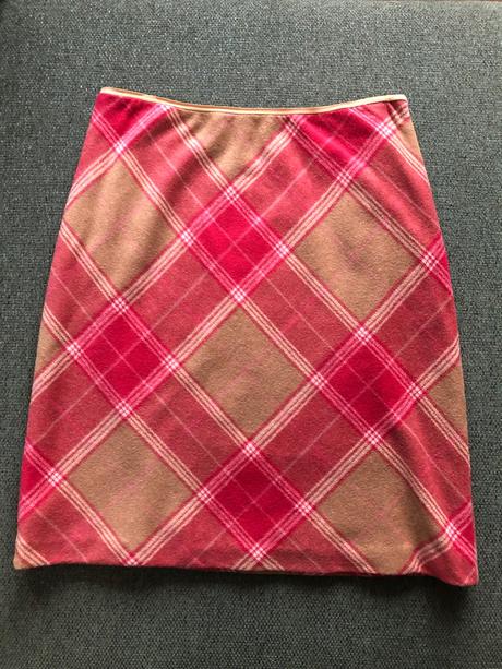 Vlnená sukňa do práce, s