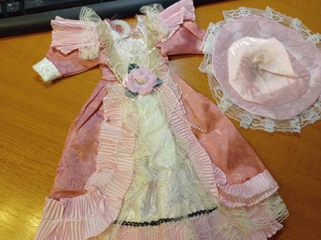 Šaty pre bábiky,