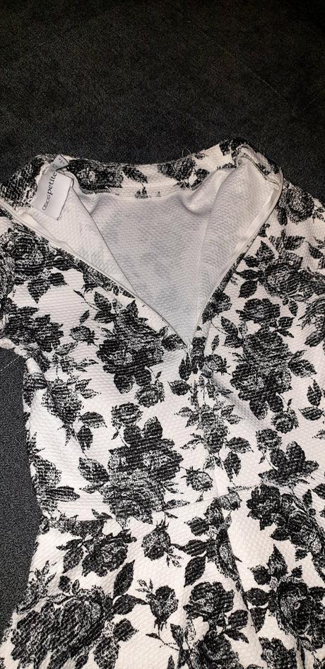 Dievčenské šaty, 34