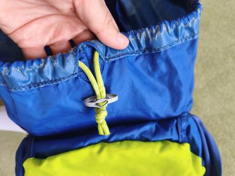 Turistický batoh detský 18l quechua mh500,
