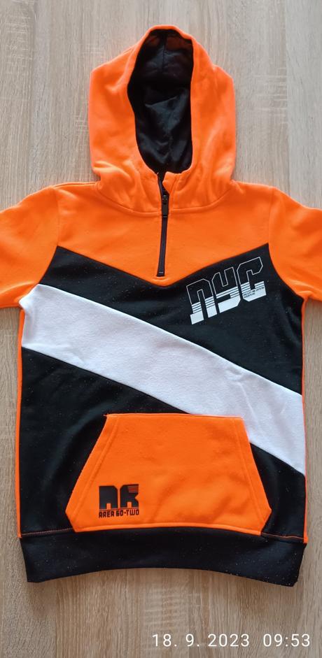 Mikina, chapter young,146