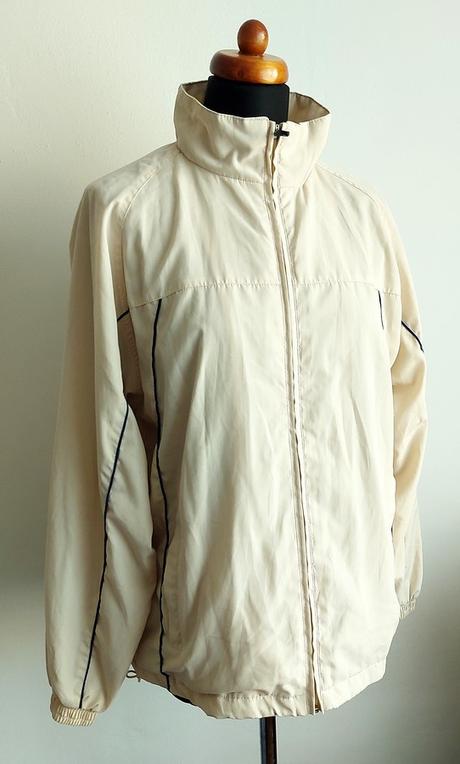 Tenká svetla bunda, l