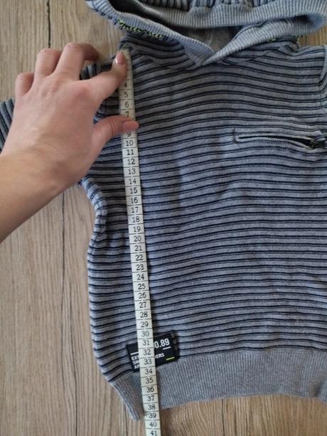 Sveter reserved, reserved,92