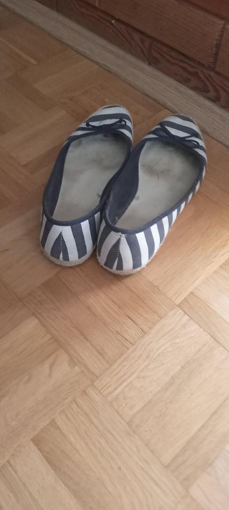 Námornícke baleríny, 39