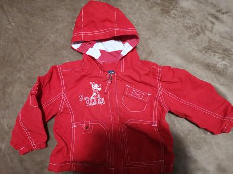 Červená bundička, 80