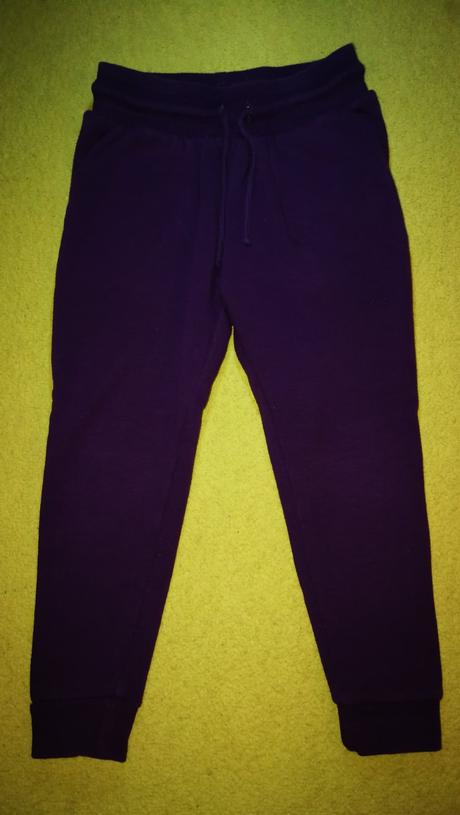 Fialové tepláky, h&m,104