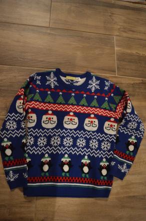 Pulover s vianočnou tematikou, 122
