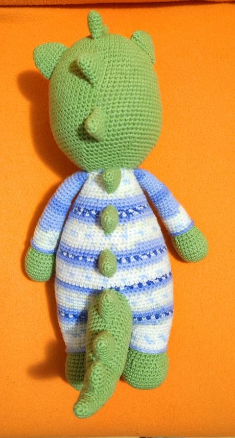 Háčkovaný dinosaur, 