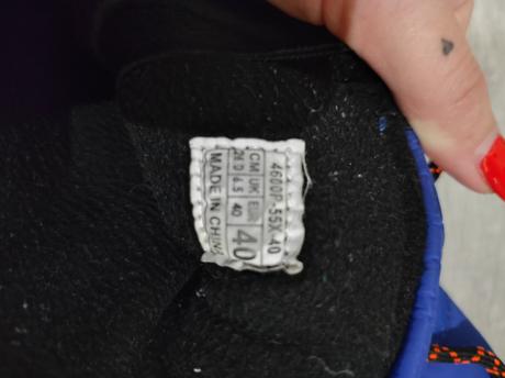 Snehule reserved, reserved,40