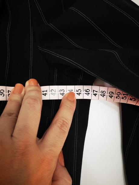 Dámsky kostým rinascimento, s