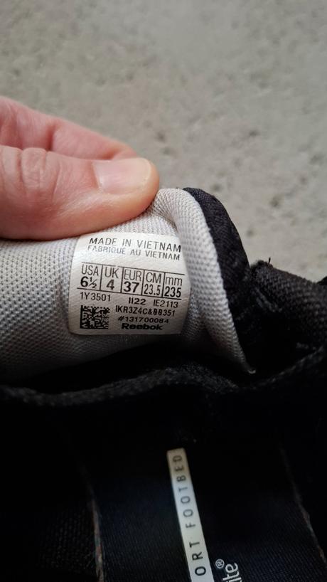 Tenisky reebok, champion,37