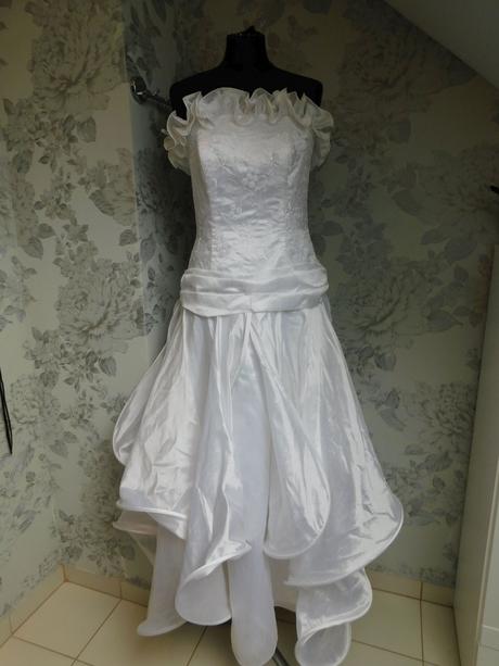 Luxusne svadobne vintage šaty, 38