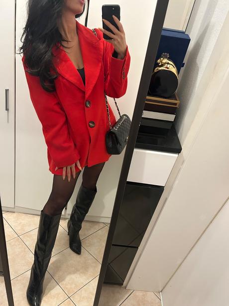 Červené lux. sako, 