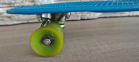 Modrý pennyboard / mini cruiser/ skateboard,