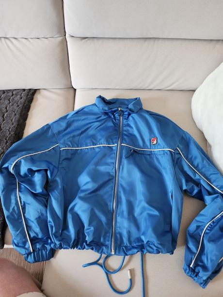 Dámska vetrovka xs., bershka,xs