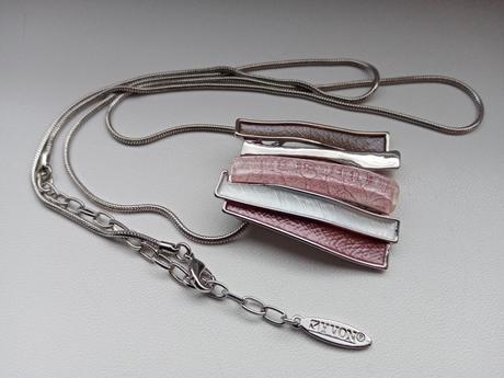 Antialergický náhrdelník - ružovo strieborný, 