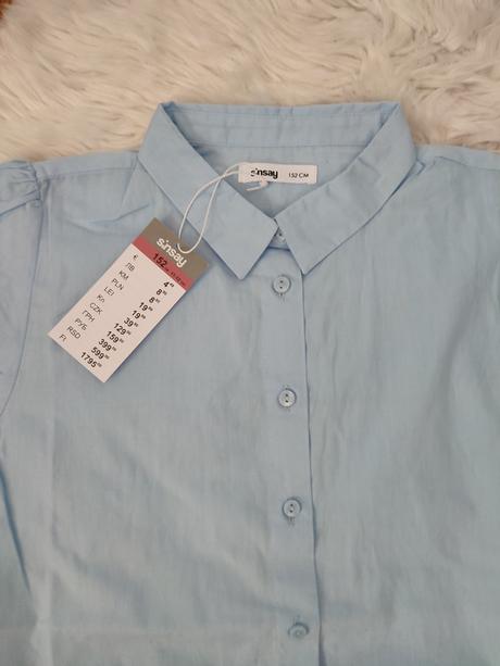 Bledomodrá blúzka, sinsay,152