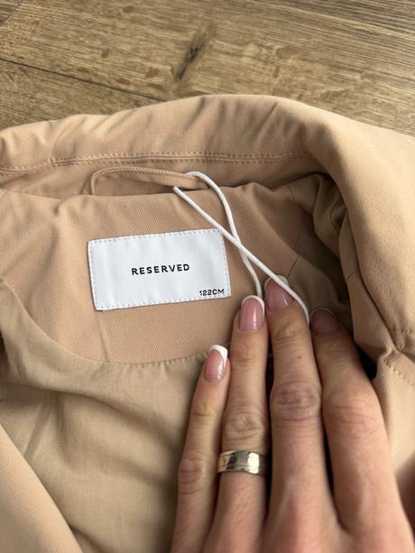 Trenckot, reserved,122