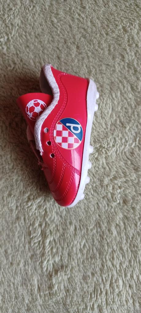 Prívesky na kľúče, prstene, darčeky, nahrdelníky.,