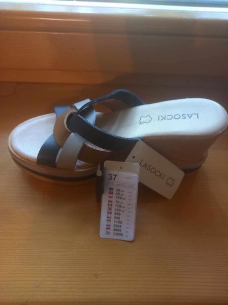 Kvalitné kožené šlapky, 37