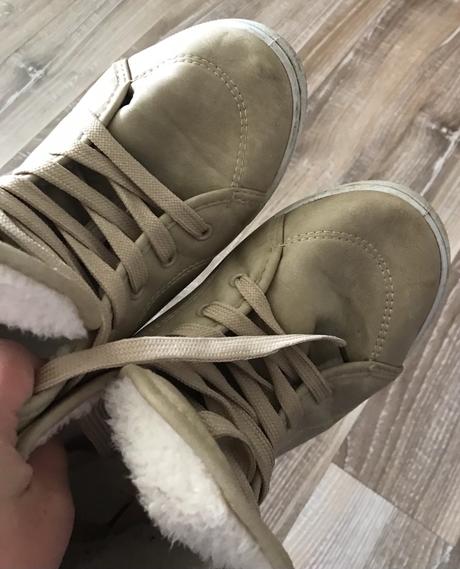 Topánky /tenisky darujem len k nákupu, 39