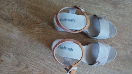 Kožené sandálky, 38