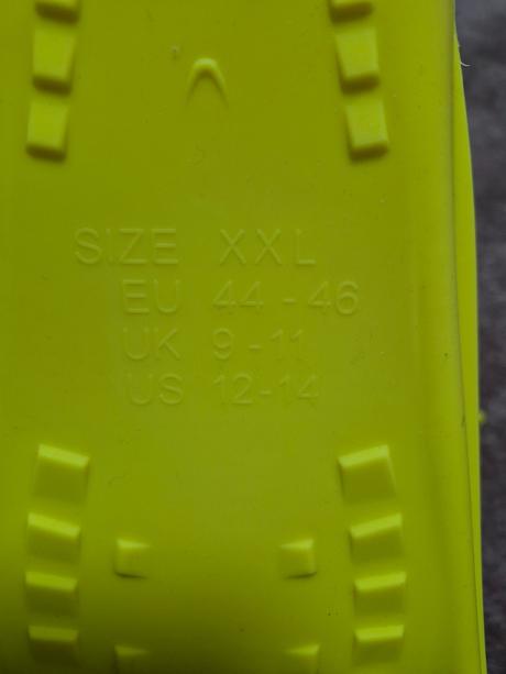 Born to swim plutvy, 