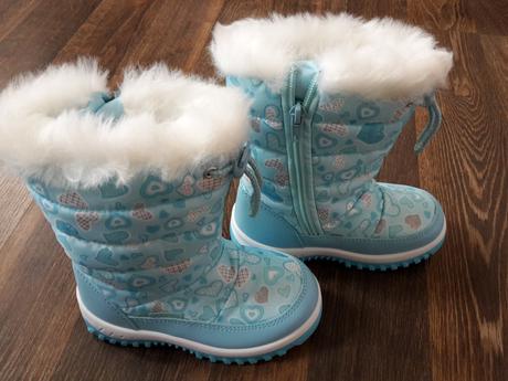 Snehule so srdiečkami, 27