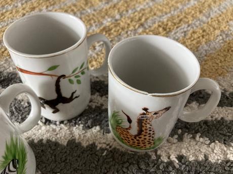 Retro hrnčeky zvieratá,