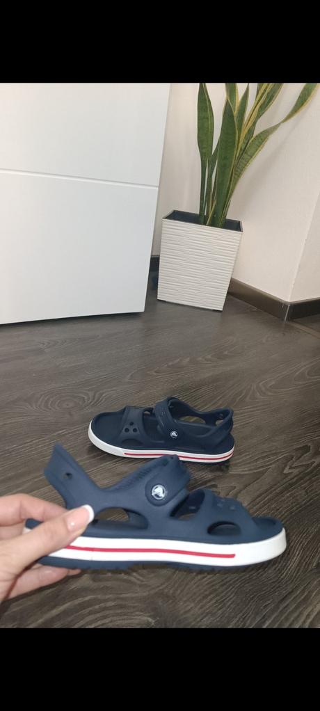 Crocs j2- č.33-34, crocs,33